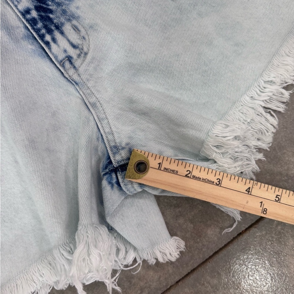 NWT KANCAN bleached shorts - Picture 5 of 7